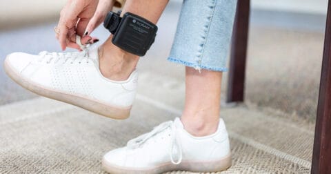 how does electronic monitoring work